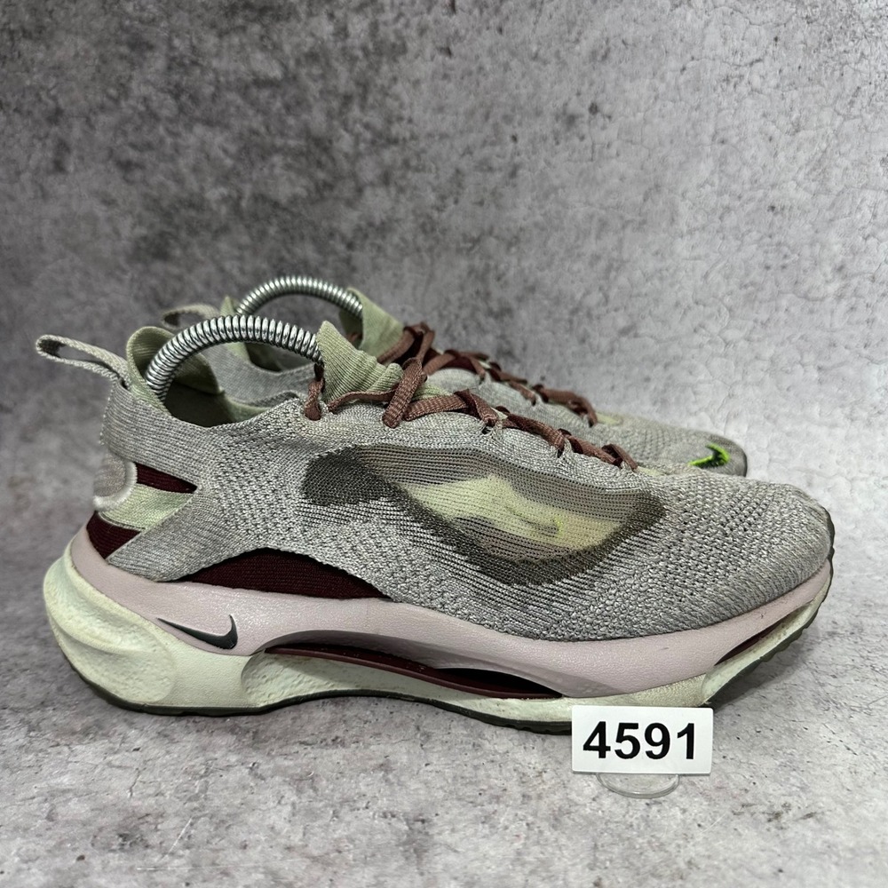 Nike Spark Flyknit Men Size 8 Burgundy Crush Grey Running Shoes DD1901-600